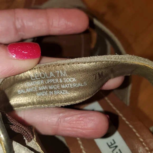 STEVE MADDEN * Leola taupe leather sandals SIZE 7 - Picture 13 of 14